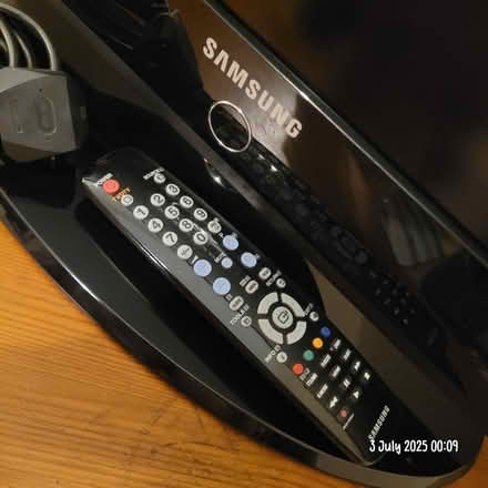 Photo of free 28" Samsung TV (B13) #2