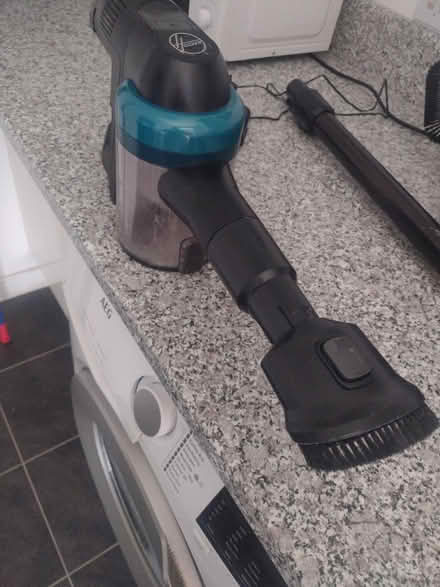 Photo of free Hoover HF4 Cordless Stick Vacuum (SO50) #4