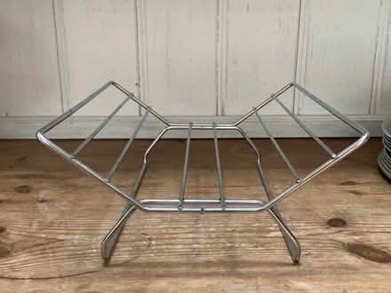 Photo of free Roasting rack and oven gloves (Emlyn Gardens W4) #2