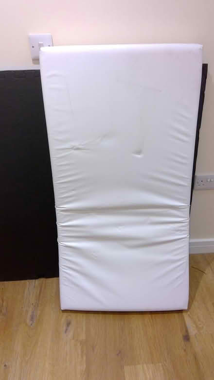 Photo of free Cot mattress (LU2, Warden Hill) #1