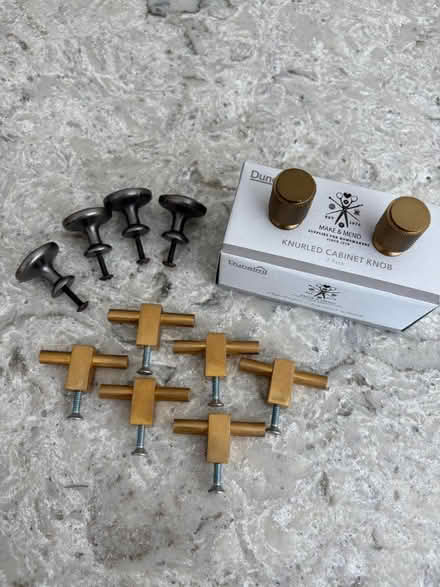 Photo of free Knobs (SW15) #1