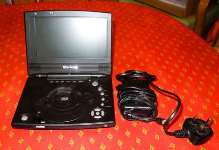 Photo of free portable dvd player (Whitehill SG4) #1