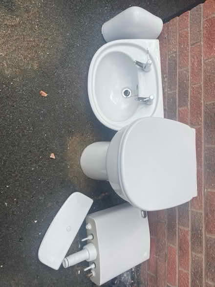 Photo of free Bathroom basin and toilet (Penrith CA11) #2