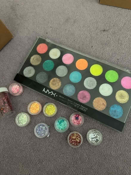 Photo of free Mixed face glitter (B17) #1