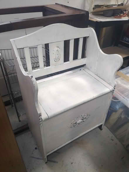 Photo of free Shoe sitter (Woolwich) #1