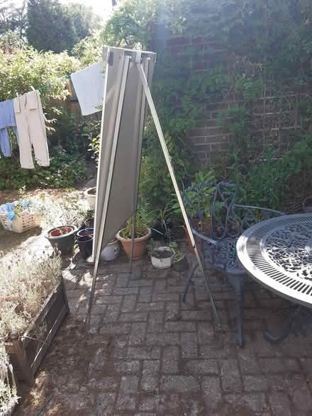 Photo of free Flip chart stand (Reigate RH2) #2