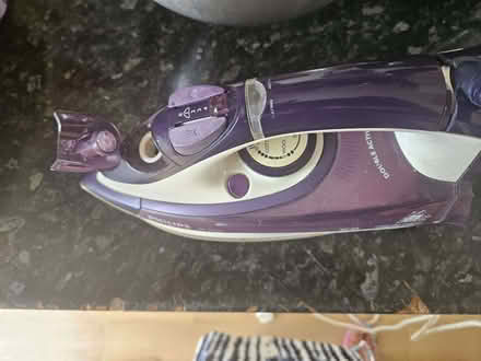 Photo of free Steam Iron (Thornton Heath CR7) #2