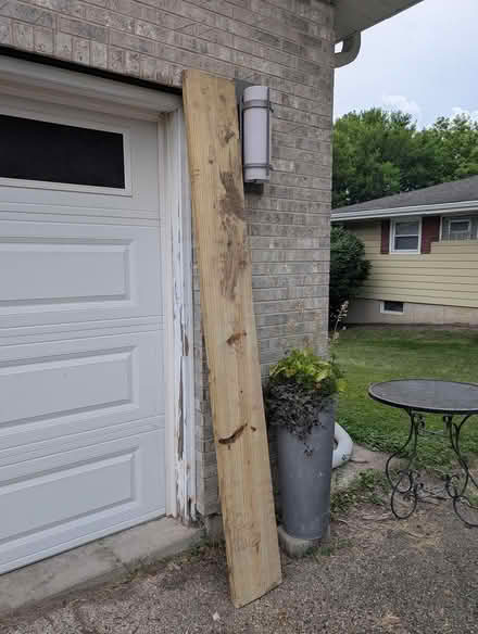 Photo of free lumber, 1 board (Roselle) #1