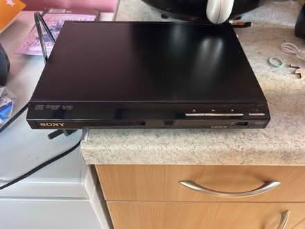 Photo of free DVD player and dvds (SE9) #3