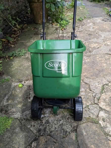 Photo of free Fertilser/Seed spreader (Tetbury GL8) #1