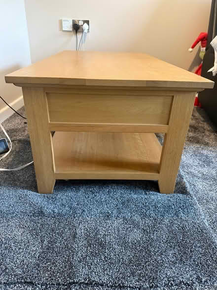 Photo of free Solid wood table (Bh91eq) #2