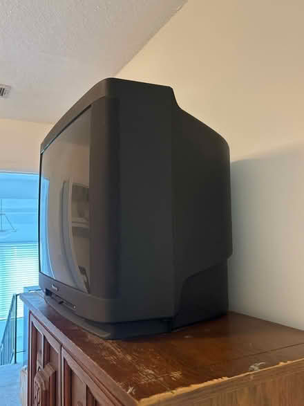 Photo of free Old school tv with remote (Chamblee) #2