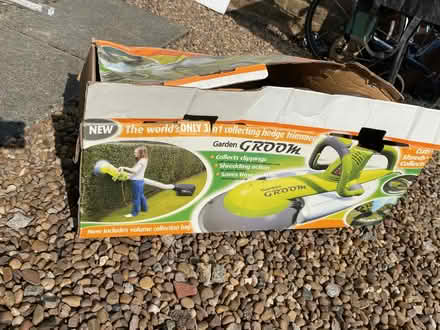 Photo of free Garden groom hedge trimmer (BD17 5LZ) #1
