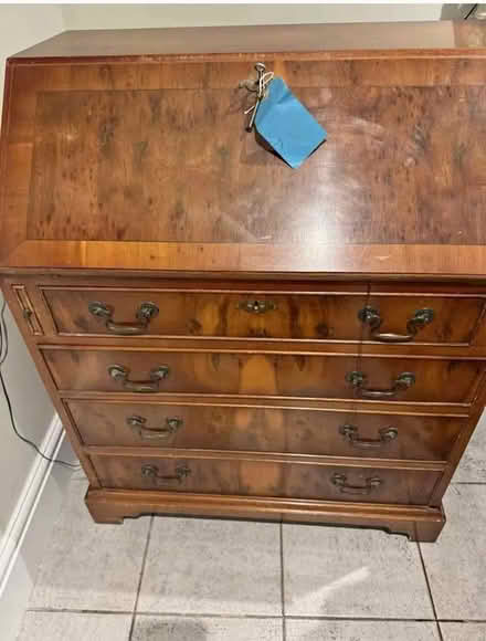 Photo of Bureau Similar To Picture (TN31) #1