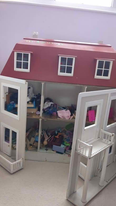 Photo of free Large wooden dolls house (Shillington) #2