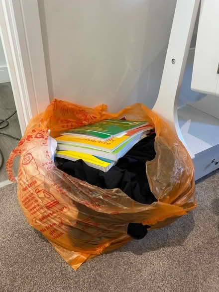 Photo of free School uniform for girls,books, bag (RM13) #3