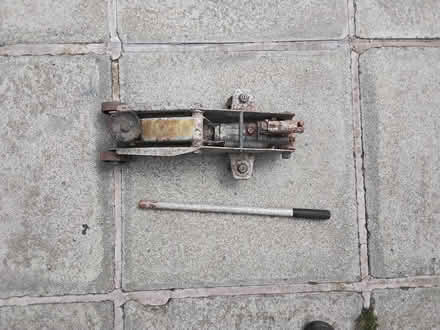 Photo of free Trolley Jack (Bryn Gates WN2) #3