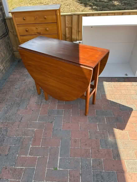 Photo of free Drop leaf table (Swindon SN25) #1