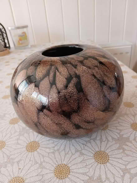 Photo of free Small posy vase (Benhilton SM1) #2