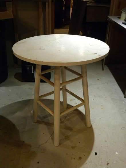 Photo of free Medium Size Lamp Table (Troy) #3