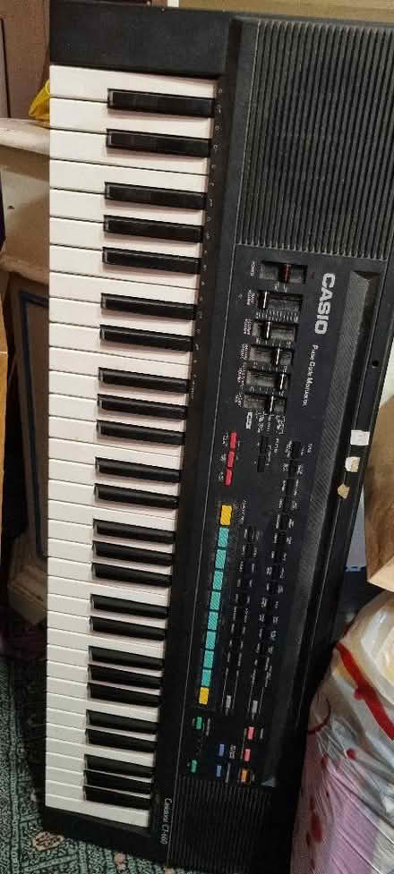 Photo of free 5 octave Casio keyboard and stand (Central Lancaster LA1) #1