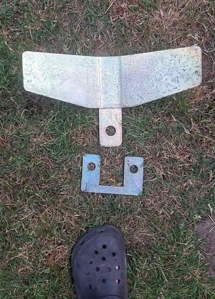 Photo of free Tow hitch (Malvern WR14) #1