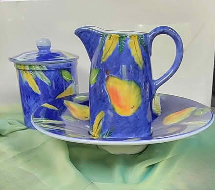 Photo of free M&S PEARS Jug,Canister & Fruit Bowl (Warlingham CR6) #4
