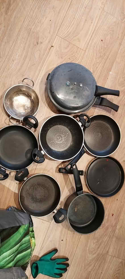 Photo of free Used pots and pans S10 (S10 Endcliffe Vale) #1