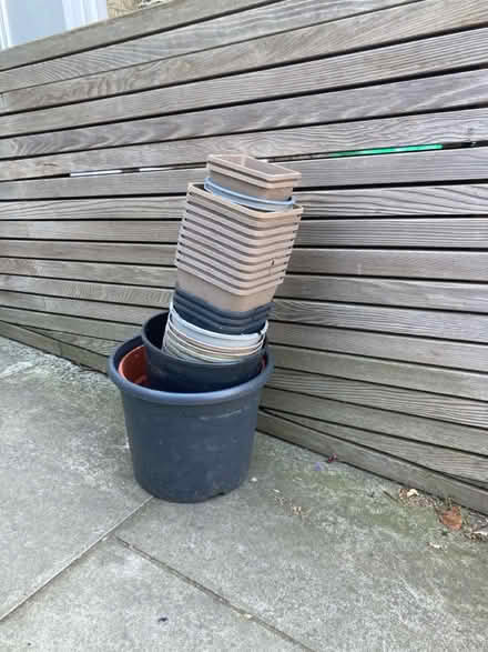 Photo of free Plastic plant pots (Bloomsbury) #1