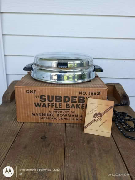 Photo of free "Antique" Waffle Iron (73 Main Blvd, Ewing Twp.) #1