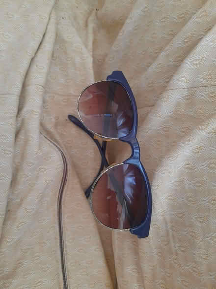 Photo of free Sunglasses (Wimbledon Village SW19) #1