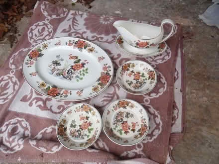 Photo of free Wedgewood Crockery (Stanney Oaks CH65) #1