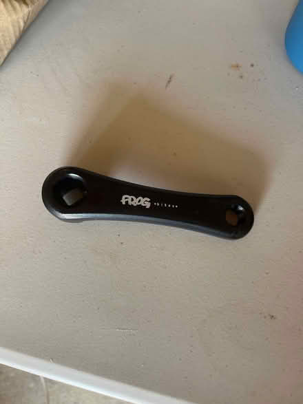 Photo of free Frog bike left crank arm 114mm new (Marlow Bottom SL7) #1