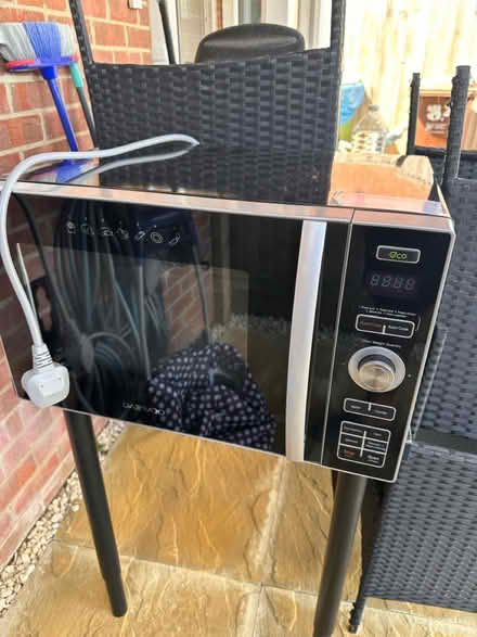 Photo of free Microwave (Wf82fy) #1