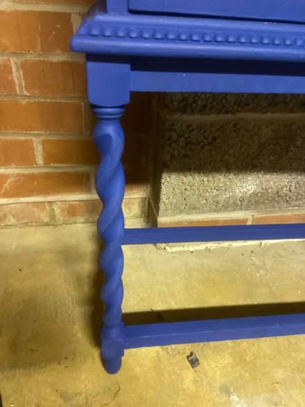 Photo of free bureau (Grange Park) #2