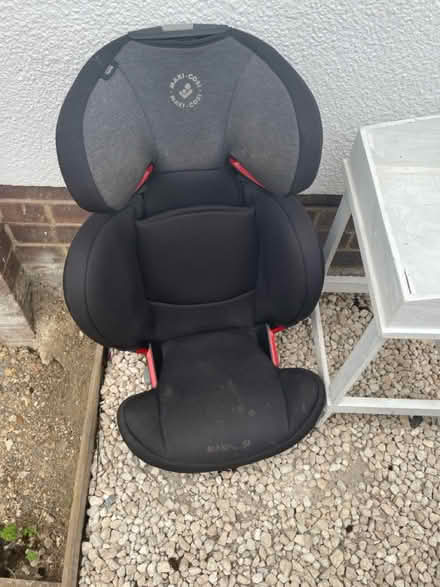 Photo of free Car seat (Oakley HP18) #1