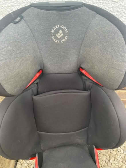 Photo of free Car seat (Oakley HP18) #2