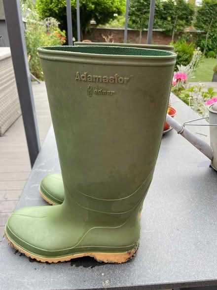 Photo of free size 10 men’s wellingtons (Stone staffordshire) #3