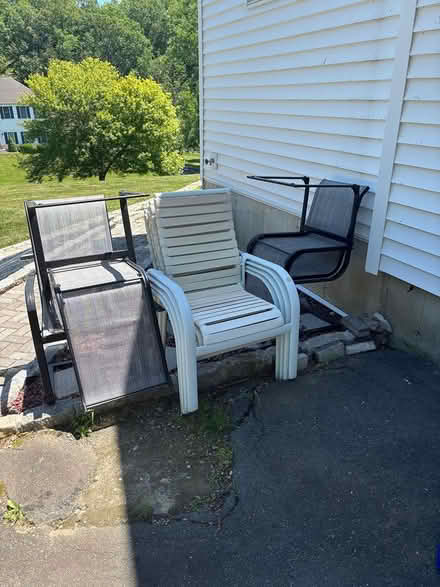 Photo of free Lawn Chairs (Near Richter Park in Danbury) #1