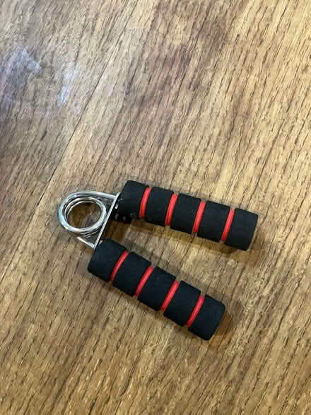 Photo of free Hand grip strengthener (Goffs Oak EN7) #1