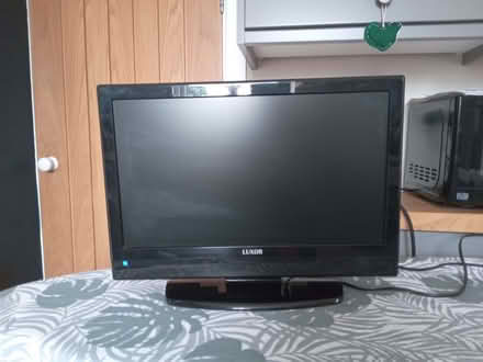 Photo of free 18 inch TV not used for a while (Kingswood BS15) #1