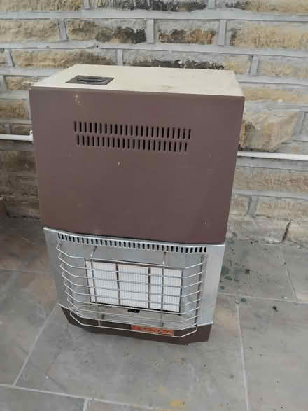 Photo of free Calor Gas Heater with bottle (Allerton BD15) #2