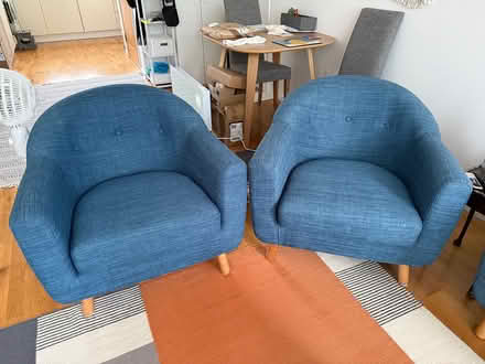 Photo of free Couch and chairs (SW15 3PF) #2