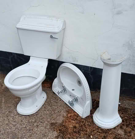 Photo of free Toilet and basin (Hough CW2) #1