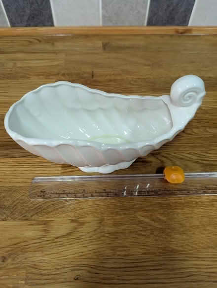 Photo of free Shell ceramic pot (Grangeway area NN10) #4