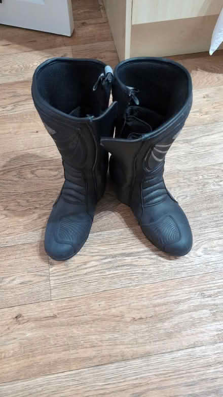 Photo of free Motorcycle boots (RG1, reading) #1