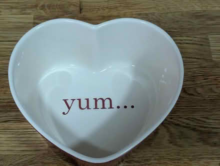 Photo of free Deep Heart Shaped bowl (Grangeway area NN10) #1