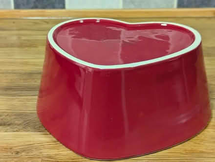 Photo of free Deep Heart Shaped bowl (Grangeway area NN10) #2