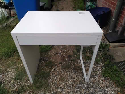 Photo of free White desk (Earlham NR4) #1
