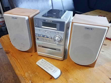 Photo of free Little Sony Stereo (Great Malvern WR14) #1